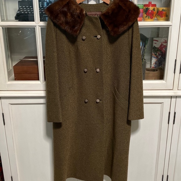 Stunning olive green vintage Shagmoor May Co. Coat fur collar small /medium - Picture 2 of 10